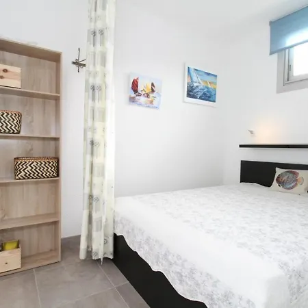 T1 Renove Pres Des Thermes, Parking Prive, - Fr-1-553-125 * بالاروك ليه بان